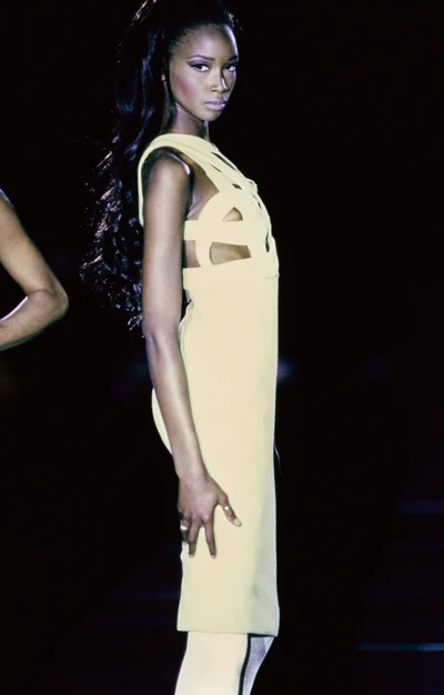 Look 10